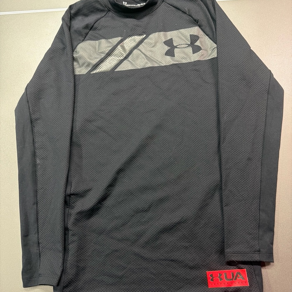 Under Armour Men's ColdGear mock neck long-sleeve shirt in black size medium